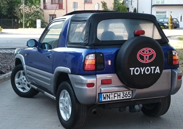 Toyota RAV4 cena 19900 przebieg: 155924, rok produkcji 1998 z Radom małe 172